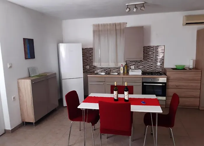 Semesterbostad Lave Ii Cozy House Ližnjan